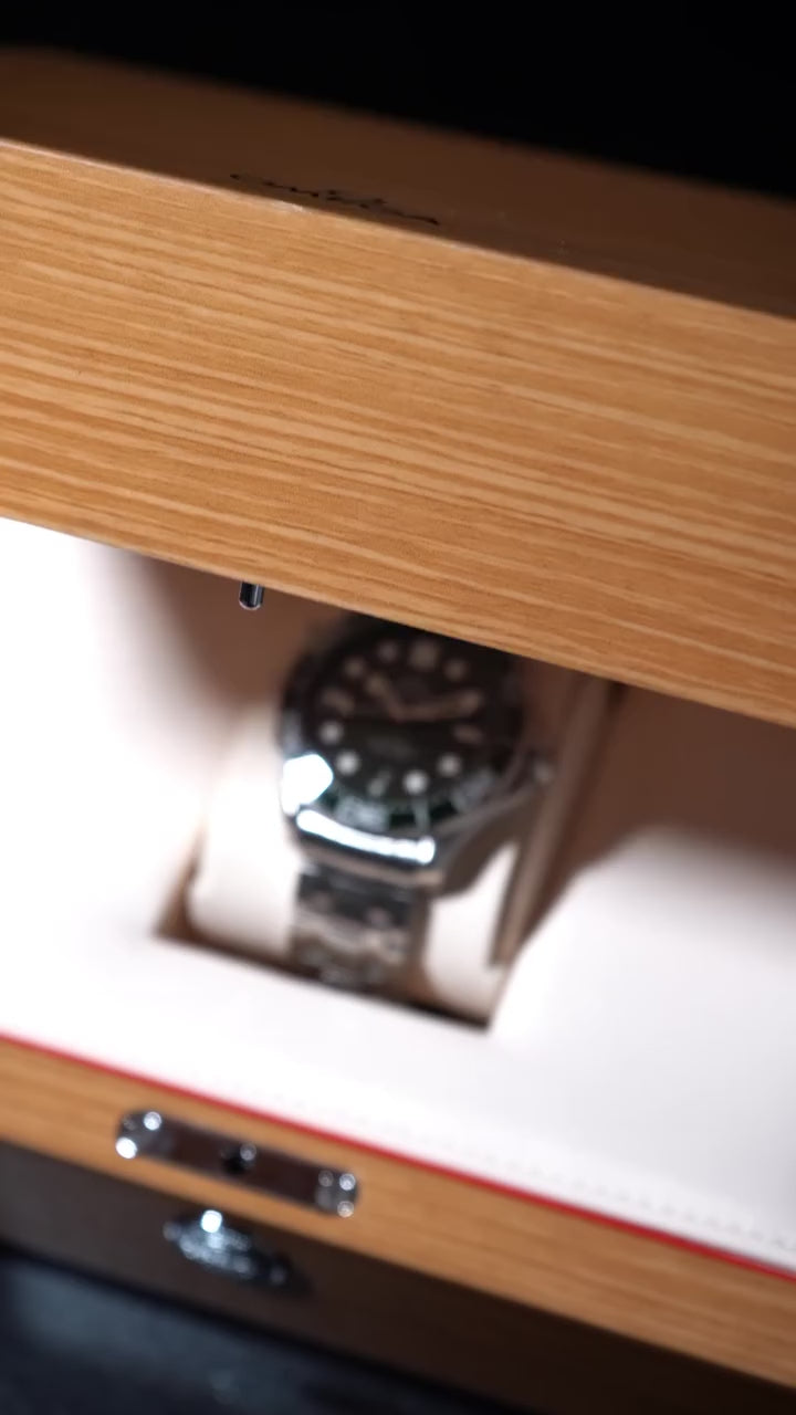 OMEGA Seamaster Diver 300M 42mm – Green Ceramic Dial & Bezel, Stainless Steel Bracelet