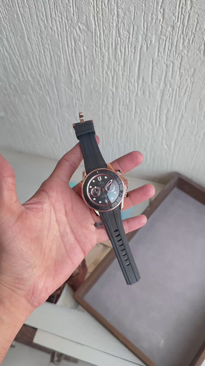 Omega Seamster 300m Co-Axial Chronograph Japanese Black Rubber Strap Mens Watch